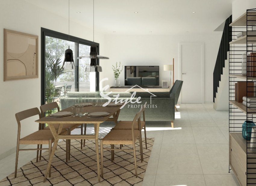 Town houses with 3 and 2 bedrooms for sale in Santa Pola, Gran Alacant, Alicante, Spain ON567