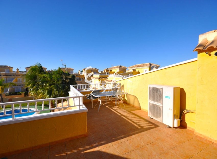 Townhouse for sale in Punta Prima, Costa Blanca- Solarium