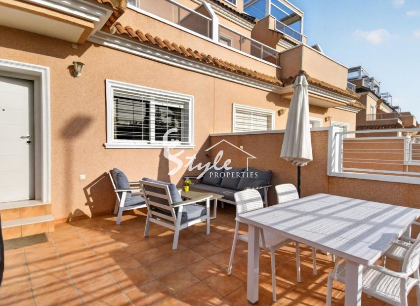 Townhouse of 3 Beds for Sale in Vista Azul XXII in Punta Prima, Costa Blanca, Spain. ID2218
