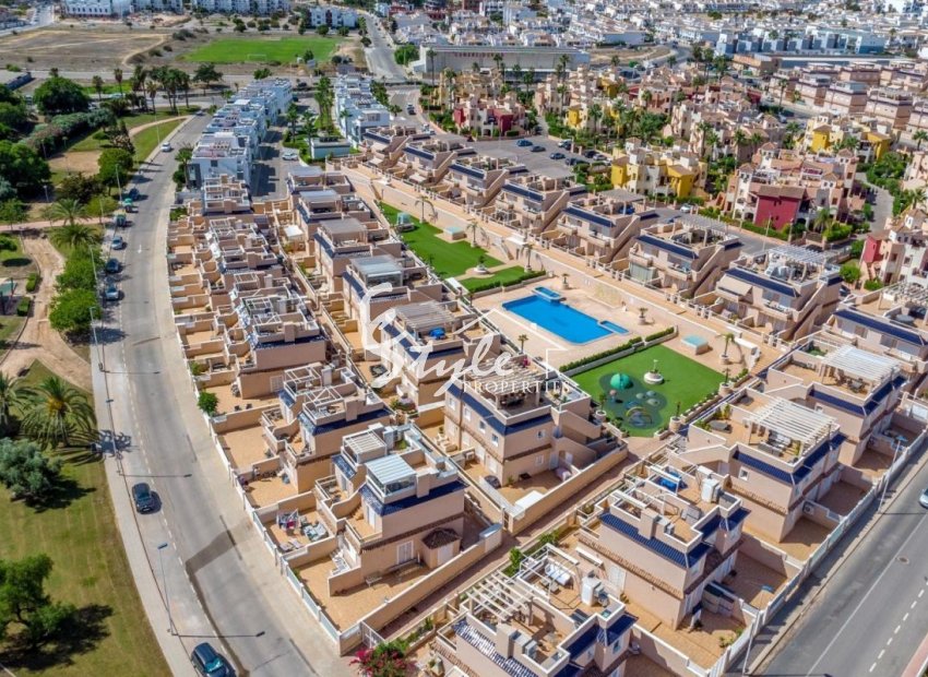 Townhouse of 3 Beds for Sale in Vista Azul XXII in Punta Prima, Costa Blanca, Spain. ID2218