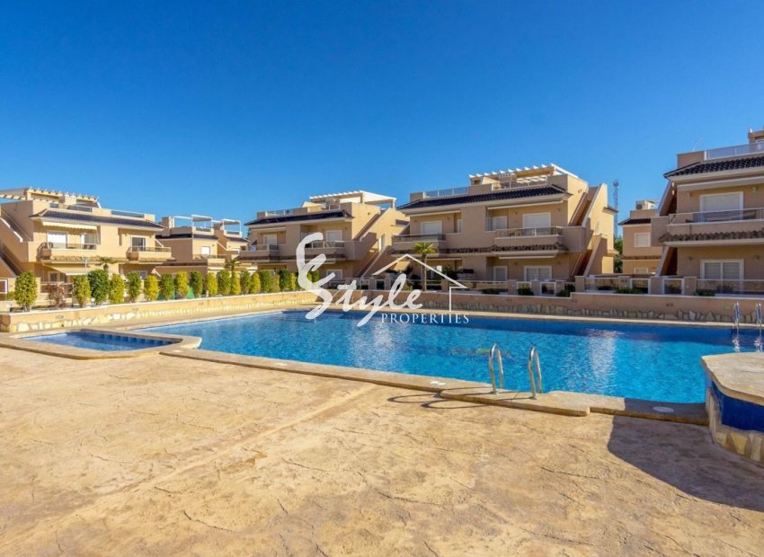 Townhouse of 3 Beds for Sale in Vista Azul XXII in Punta Prima, Costa Blanca, Spain. ID2218
