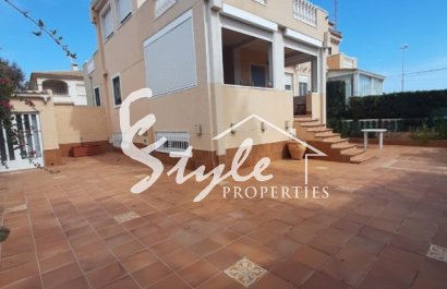 Townhouse - Reventa - La Mata - La Mata
