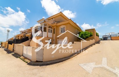 Townhouse - Вторичное жилье - Лос Альтос - E1646