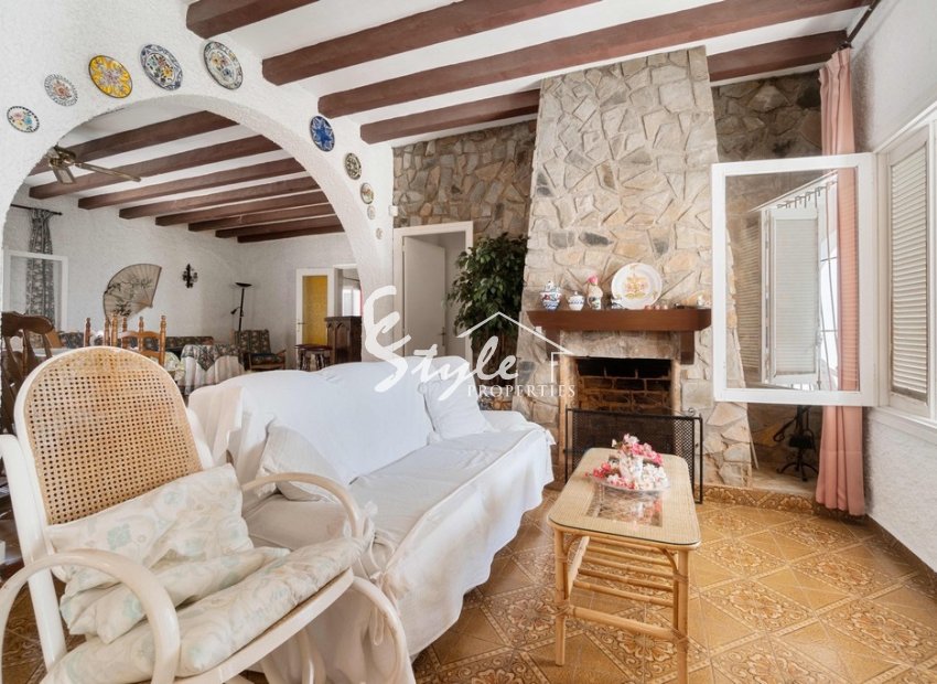 Unique First Line Property for sale in Punta Prima, Costa Blanca South, Spain ID 3747