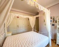 В продаже эксклюзивная вилла класса люкс с большим участком в Вилламартин, Коста Бланка, Испания. ID3484