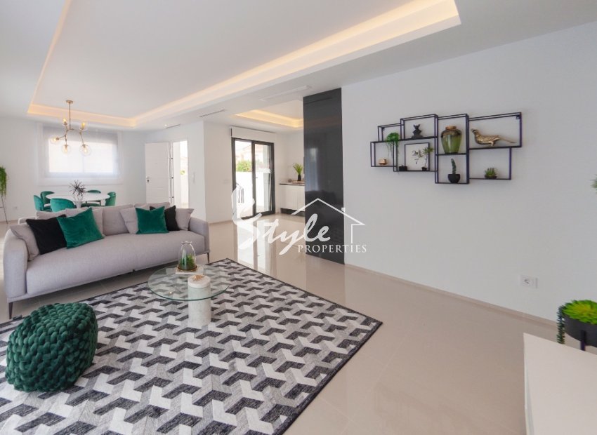 Villa con llave en venta en Quesada, Costa Blanca, España
