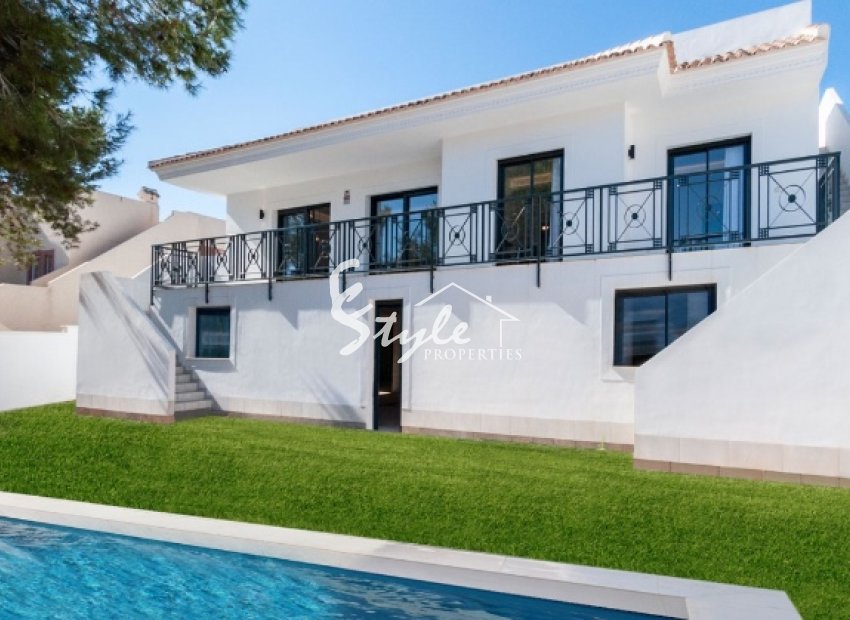 Villa con llave en venta en Quesada, Costa Blanca, España