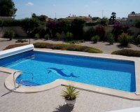 Villa con una gran parcela y una piscina privada en venta en Catral, Costa Blanca, España