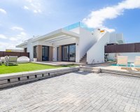 Villa construida en 2024 con piscina privada y solárium en venta en Vistabella Golf, Orihuela Costa, Costa Blanca. ID2993