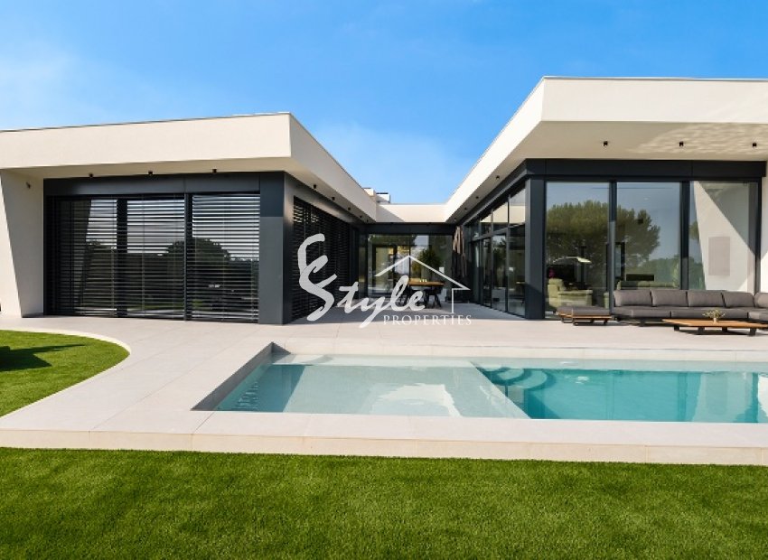 Villa de lujo de nueva construcción en venta en San Miguel de Salinas, Orihuela Costa, Costa Blanca Sur, España