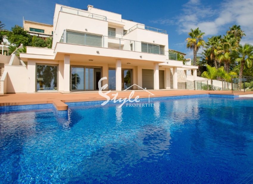 Villa de nueva construcción en venta con vistas al mar en Moraira, Alicante, Costa Blanca, España. ON1577