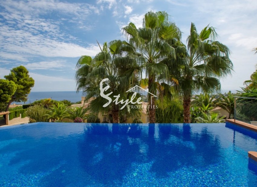 Villa de nueva construcción en venta con vistas al mar en Moraira, Alicante, Costa Blanca, España. ON1577