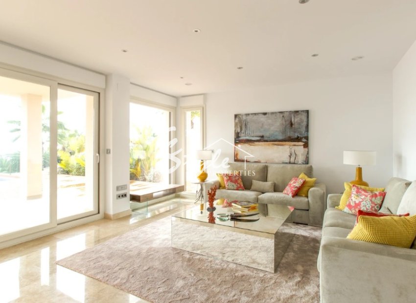 Villa de nueva construcción en venta con vistas al mar en Moraira, Alicante, Costa Blanca, España. ON1577