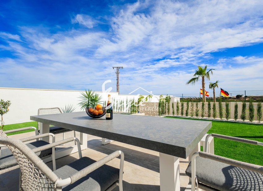  Villa de obra nueva en venta en Lo Romero, Costa Blanca, España. ON1833