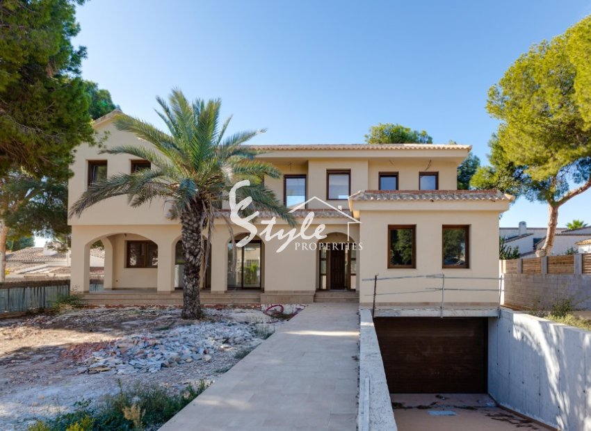 Villa de obra nueva en venta en Punta Prima, Costa Blanca, España. ON1460