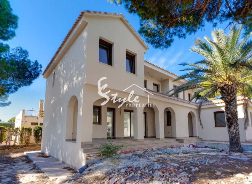 Villa de obra nueva en venta en Punta Prima, Costa Blanca, España. ON1460
