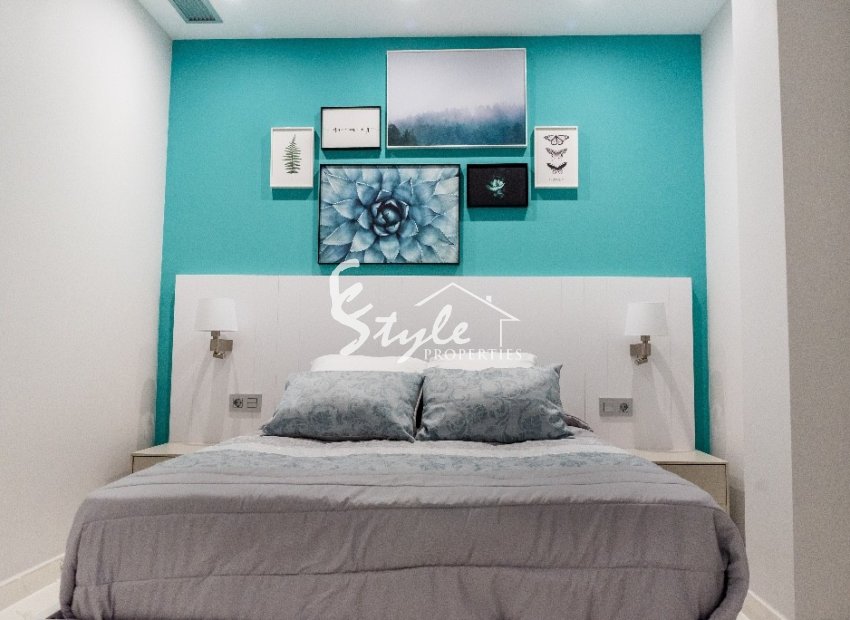 Villa de obra nueva en venta en Villamartín, Costa Blanca, España. ON357_4