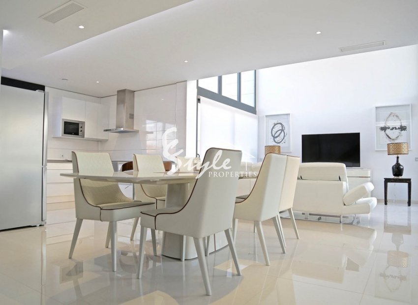 Villa en Dehesa de Campoamor, Costa Blanca, España. ON1638