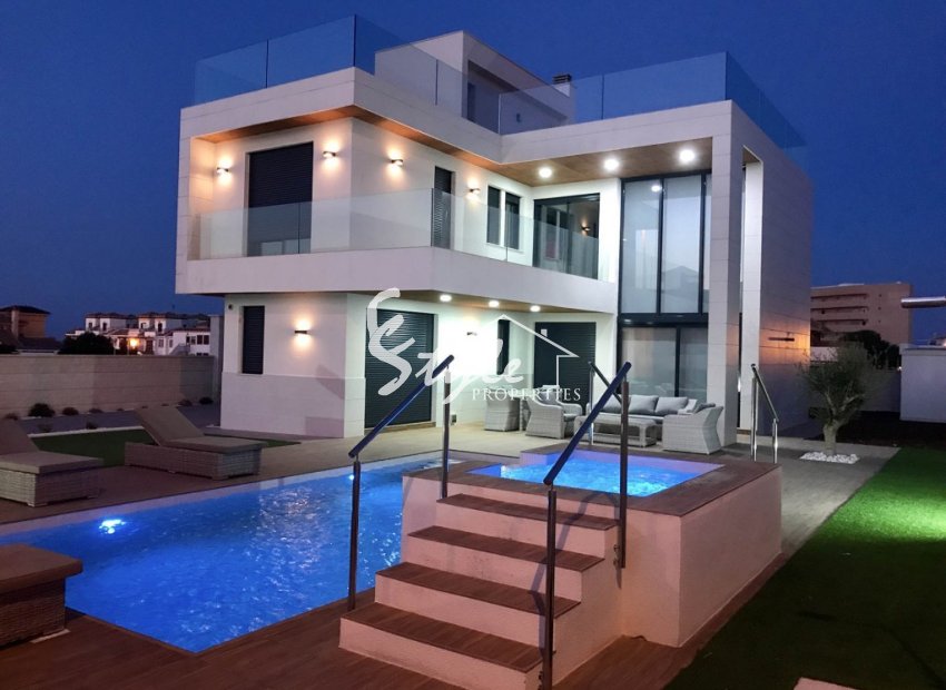 Villa in Dehesa de Campoamor, Costa Blanca, Spain. ON1638