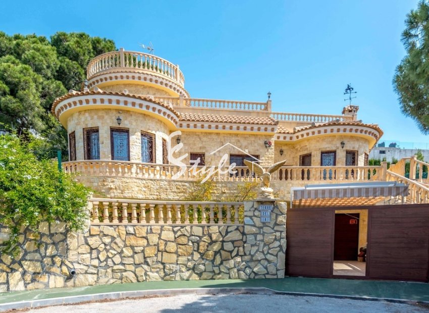Villa mediterránea de lujo en Dehesa de Campoamor a 300 metros de la playa. Orihuela Costa, Costa Blanca. ID 2991
