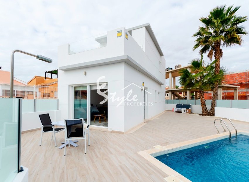 Villa moderna en venta en Torreta, Torrevieja, Costa Blanca, España. ON1732