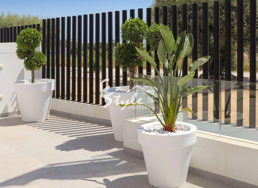 Villa nueva en venta en Guardamar del Segura, Costa Blanca, Alicante, España.ON1509