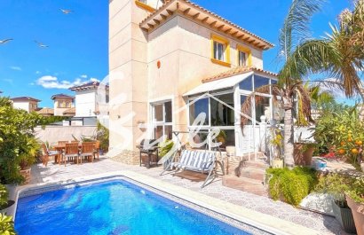 Villa - Resale - La Zenia - La Zenia