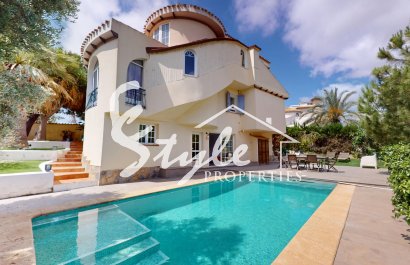 Villa - Resale - Orihuela Costa  - La Zenia
