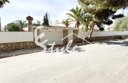 Villa - Resale - Orihuela Costa  - La Zenia