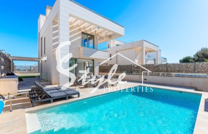 Villa - Resale - Orihuela Costa  - Villamartin