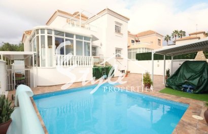 Villa - Resale - Orihuela-Costa - Villamartin