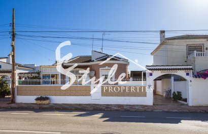 Villa - Resale - Torrevieja - BC-66007