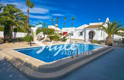 Villa - Resale - Torrevieja - Torrevieja