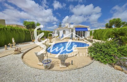 Villa - Resale - Torrevieja - Torrevieja