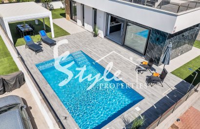 Villa - Resale - Torrevieja - Torrevieja