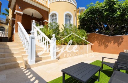 Villa - Resale - Villamartín - Villamartin