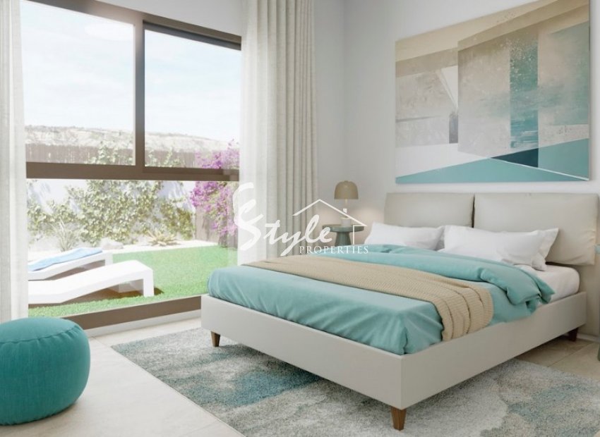 Villas de nueva construcción en venta en La Finca Golf, Costa Blanca, España. ON1844