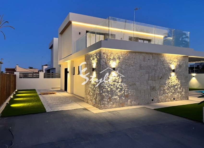 Villas de nueva construcción en venta en Orihuela Costa, Costa Blanca, España. ON1781