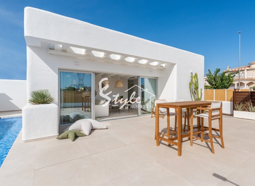 Villas de obra nueva  a la venta en Alicante, Costa Blanca, España. ID.ON1237