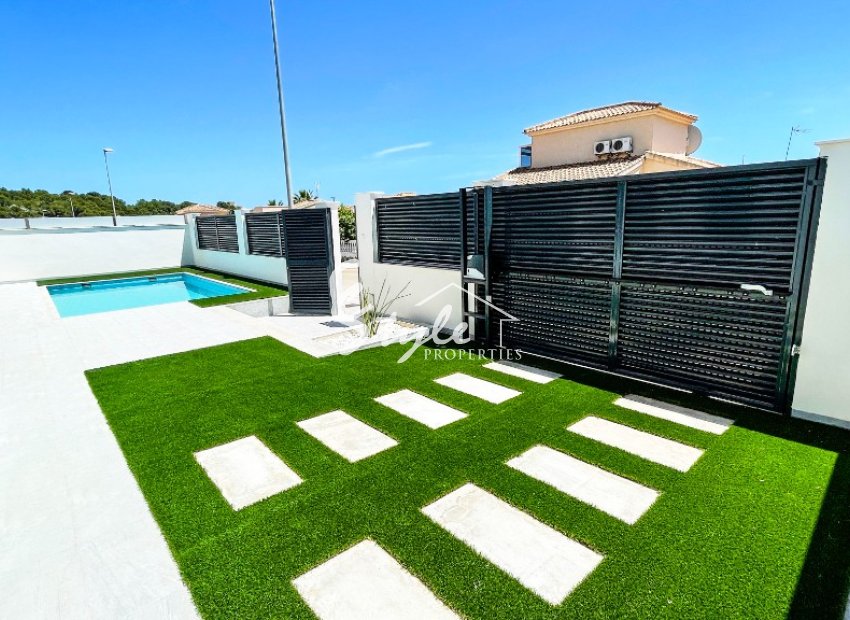 Виллы новой постройки в Пилар де ла Орадада, Пинар де Камповерде, Коста Бланка.Испания.ON1632