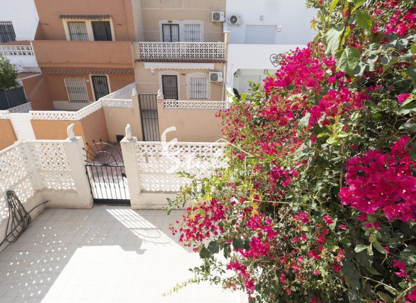 Вторичное жилье - Adosado - Torrevieja - Торревьеха