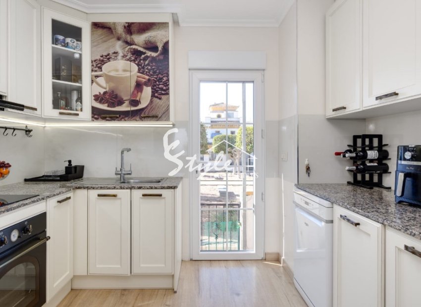 Вторичное жилье - Adosado - Torrevieja - Торревьеха