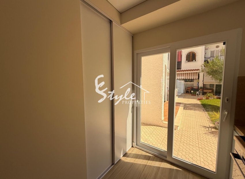 Вторичное жилье - Adosado - Torrevieja - Торревьеха