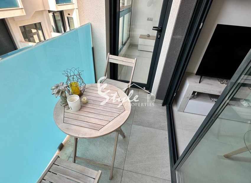 Вторичное жилье - Apartamento - Torrevieja - Calas Blancas