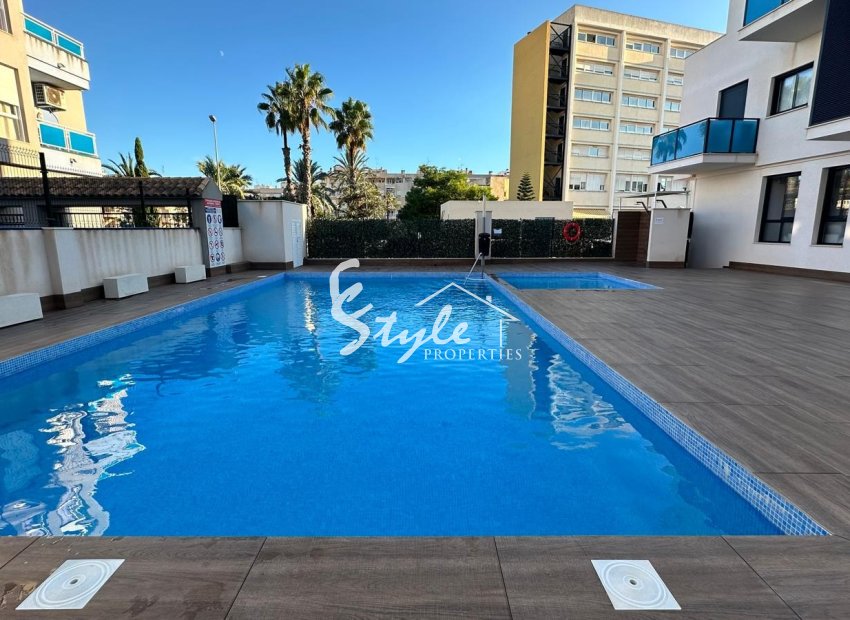 Вторичное жилье - Apartamento - Torrevieja - Calas Blancas