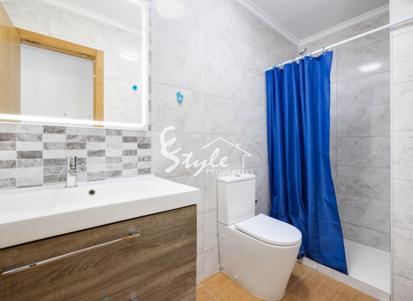 Вторичное жилье - Apartamento - Torrevieja - Calle Finlandia