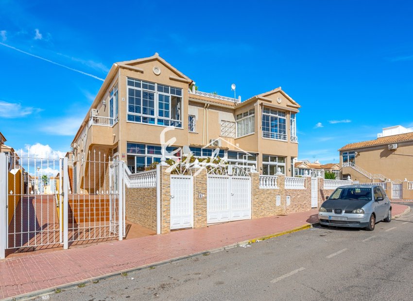 Вторичное жилье - Apartamento - Torrevieja - Торревьеха