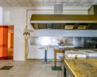 Вторичное жилье - Commercial - Torrevieja - Торревьеха