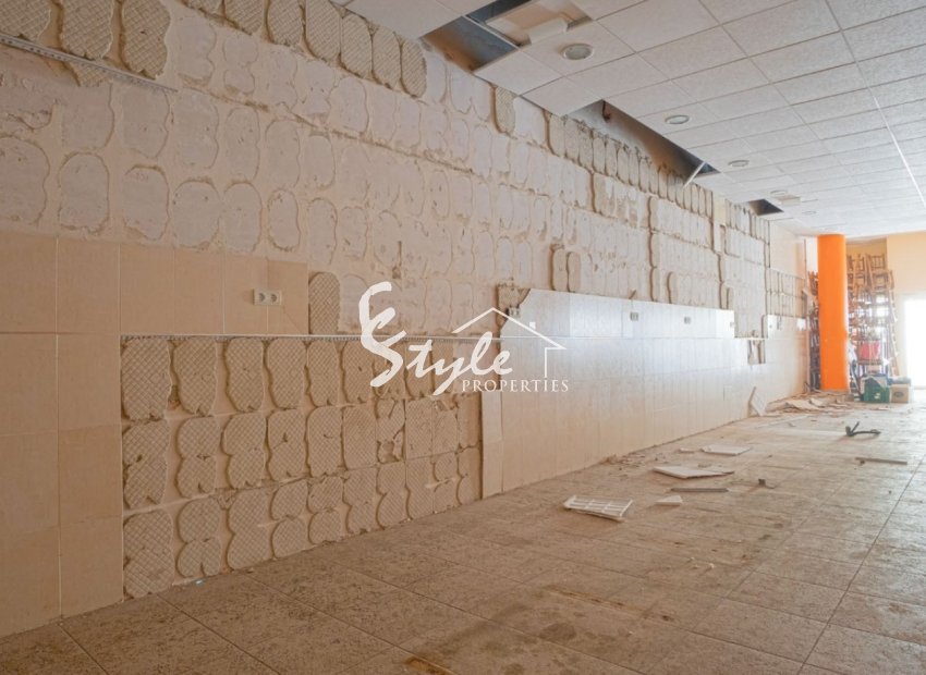 Вторичное жилье - Commercial - Torrevieja - Торревьеха