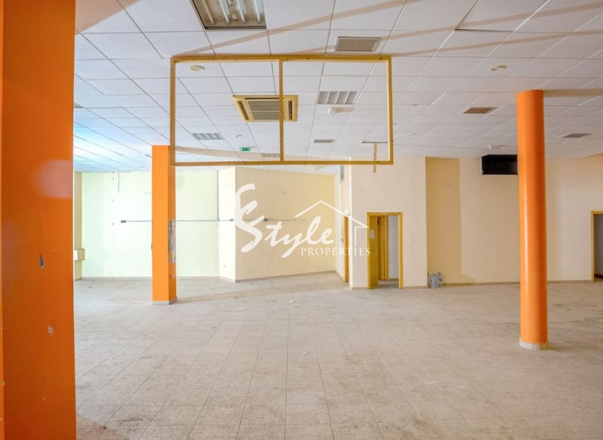 Вторичное жилье - Commercial - Torrevieja - Торревьеха